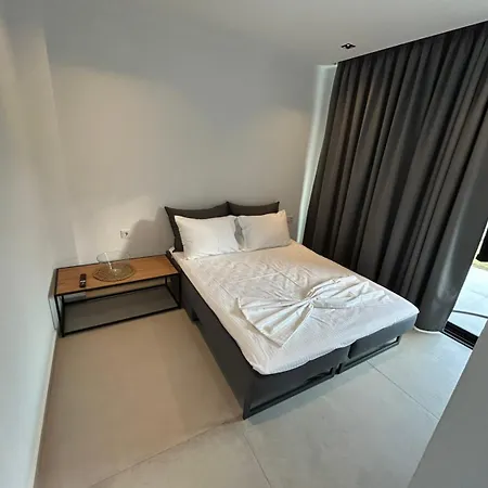 House Thomi Semesterbostad *